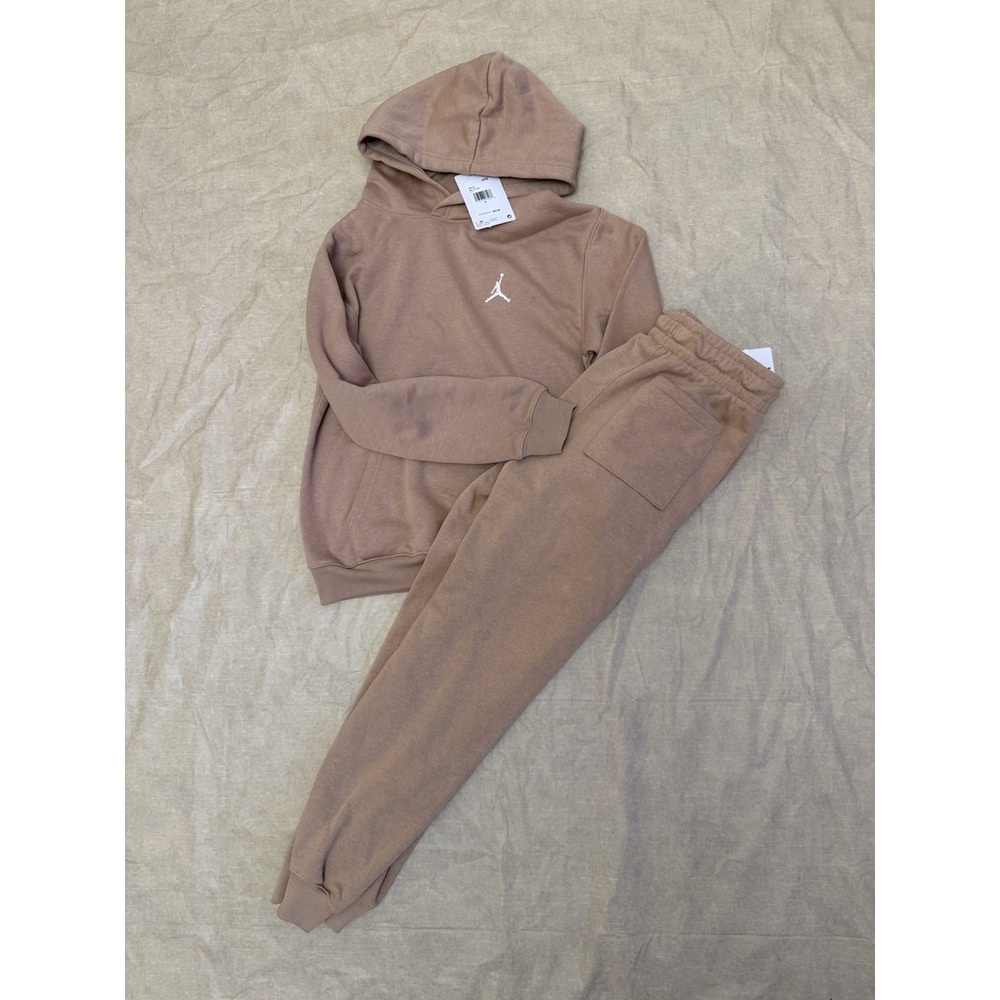 Nike Jordan Boys Medium Brooklyn Fleece Pants And Hoodie Sweatshirt Set NWT